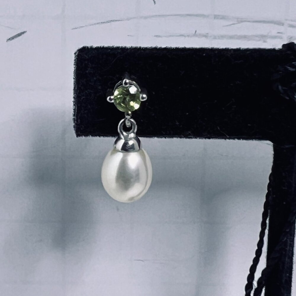 Honora Sterling Silver White Freshwater Pearls And Green Emerald Earrings (5979 - Picture 3 of 7
